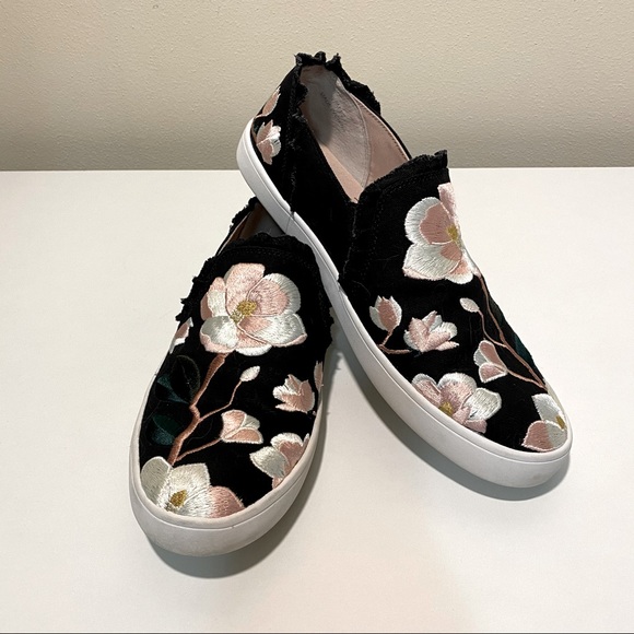 kate spade Shoes - Kate Spade Embroidered Shoes Size 8.5 EUC